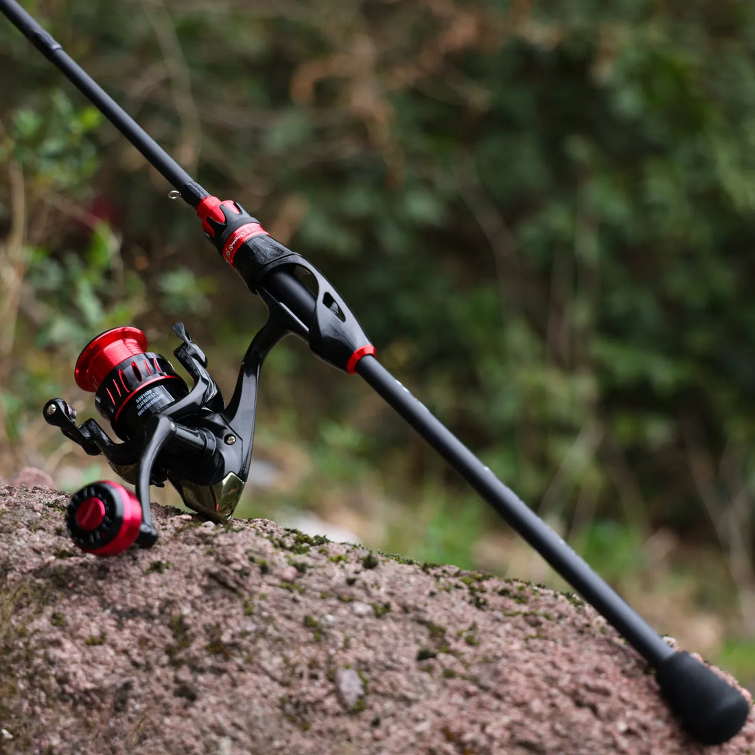 Sougayilang 2.1m Ultralight Carbon Spinning Rod – 4 Sections
